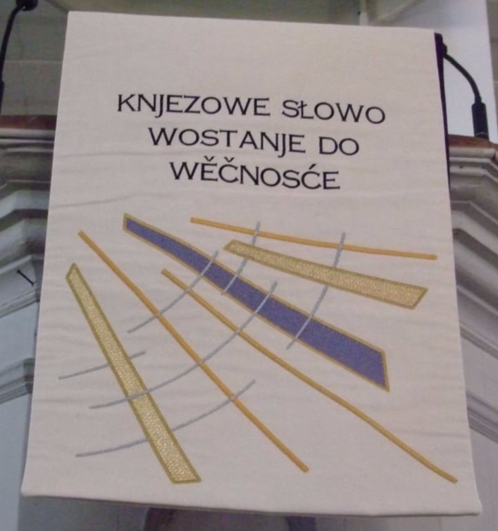 weißes Kanzelparament