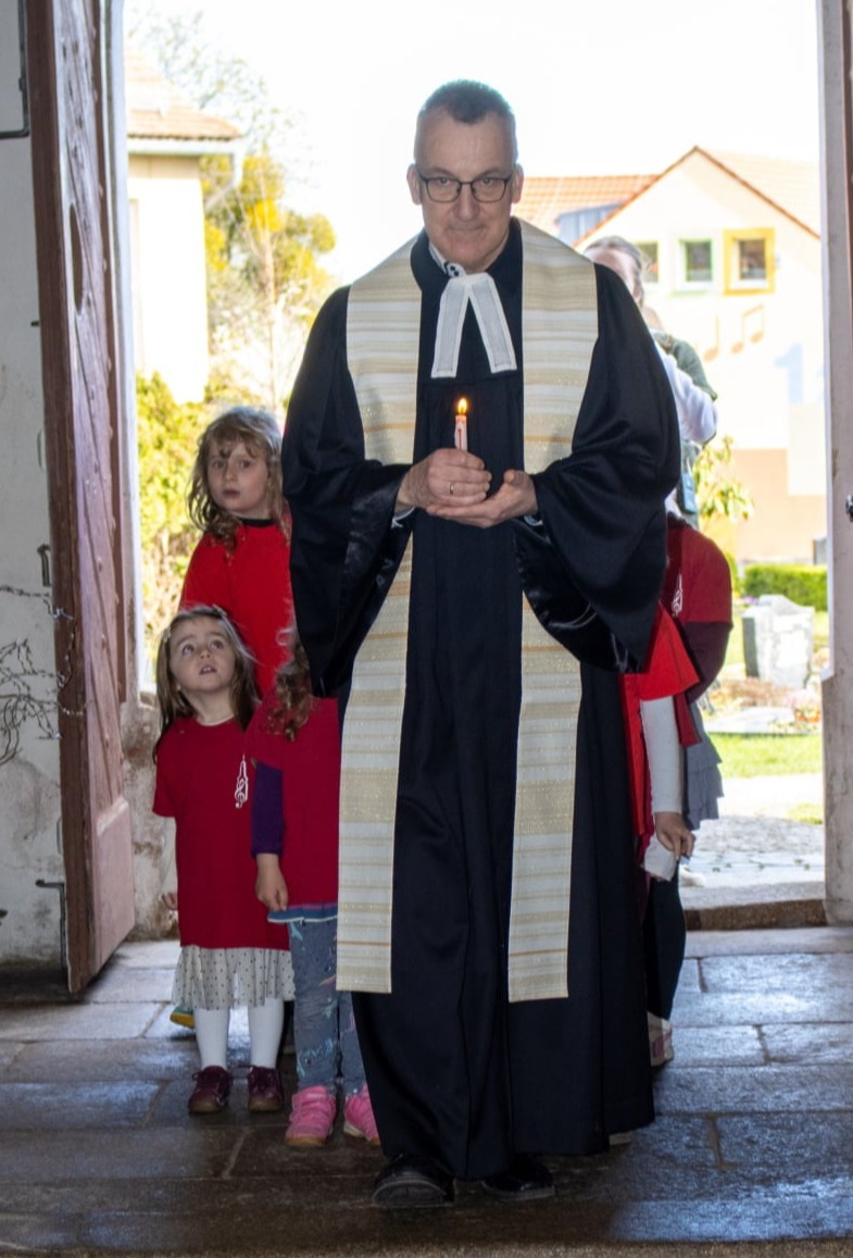 Einzug des Osterlichtes